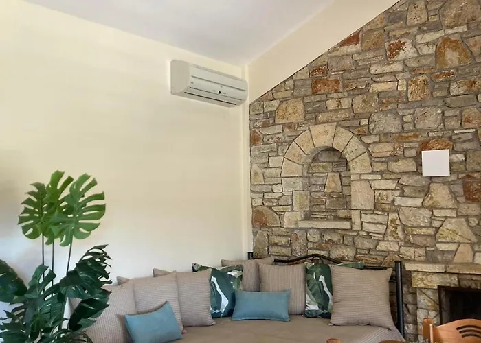 Anaval's View
